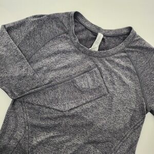 Athleta gray long sleeve vented shirt womens size M‎